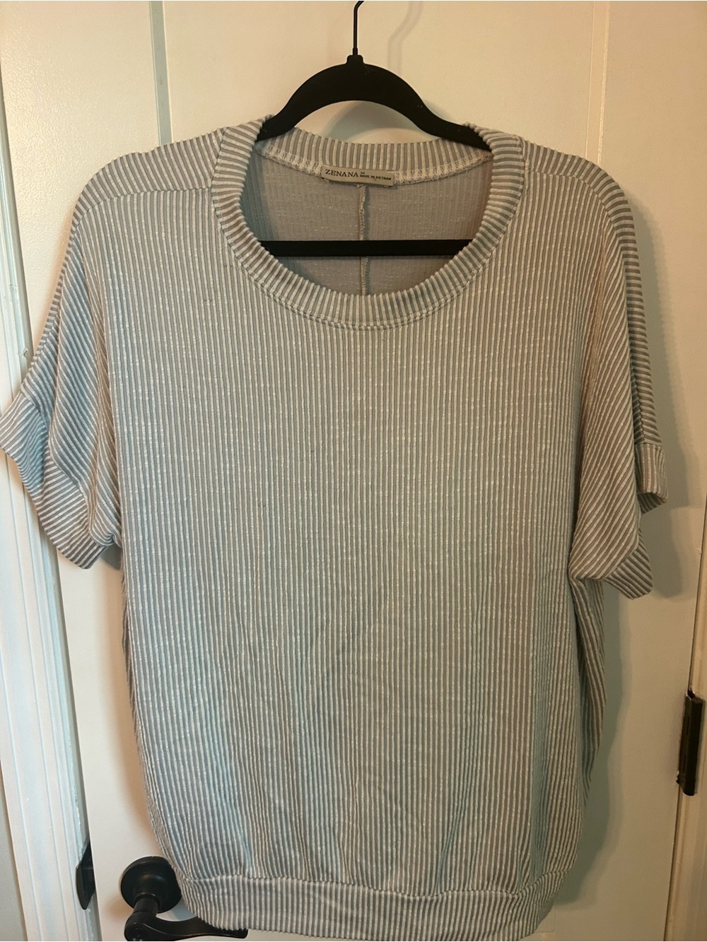 Zenana Ribbed Gray Short Sleeve Top | Medium